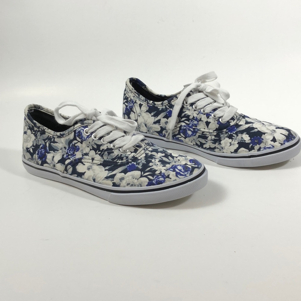 Aeropostale sneakers for women size 6